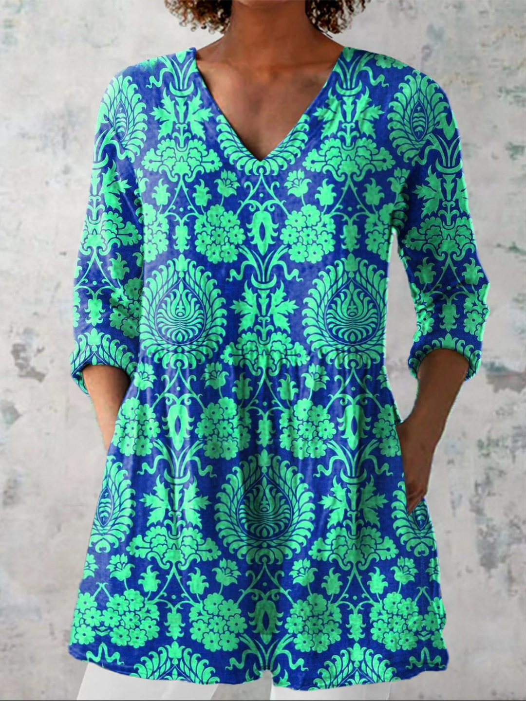 Romy | Long Blouse with a Bold Print