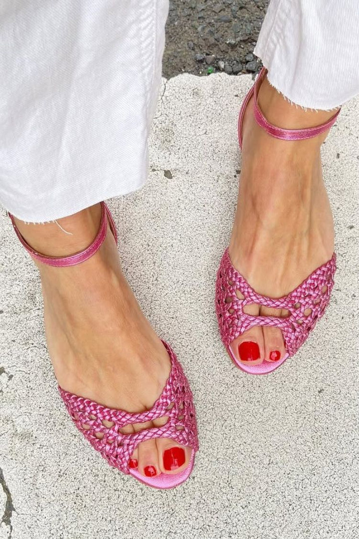 Isadora | Woven Metallic Sandals in Gold