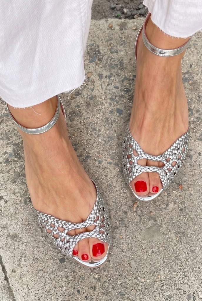 Isadora | Woven Metallic Sandals in Gold