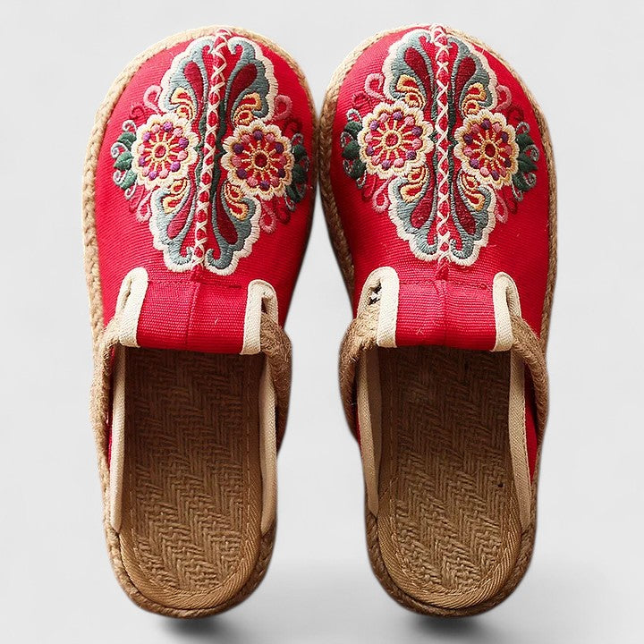 Clarize | Flat Sandals Embroidered