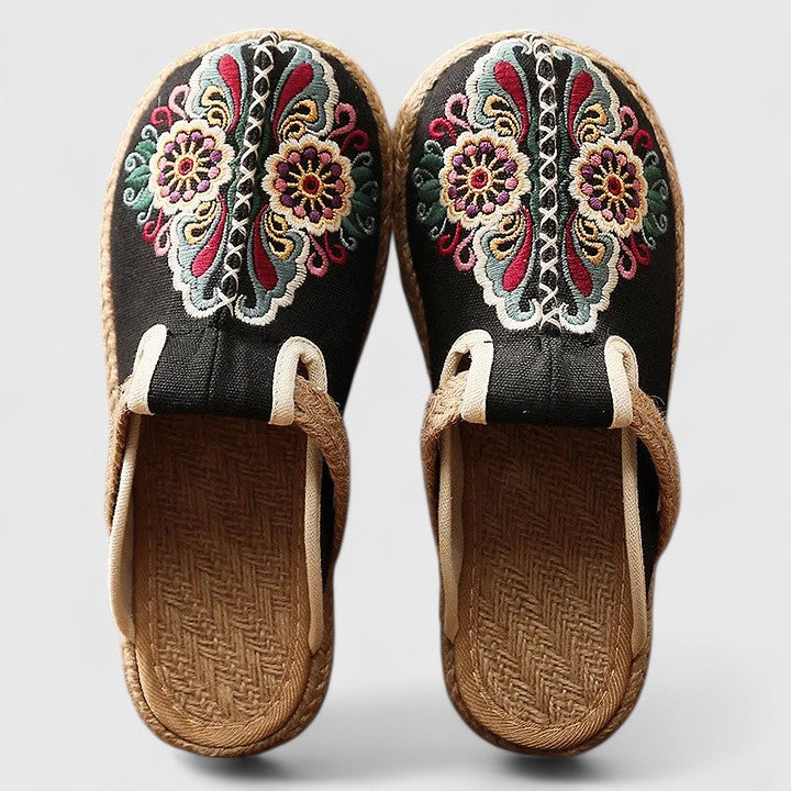 Clarize | Flat Sandals Embroidered