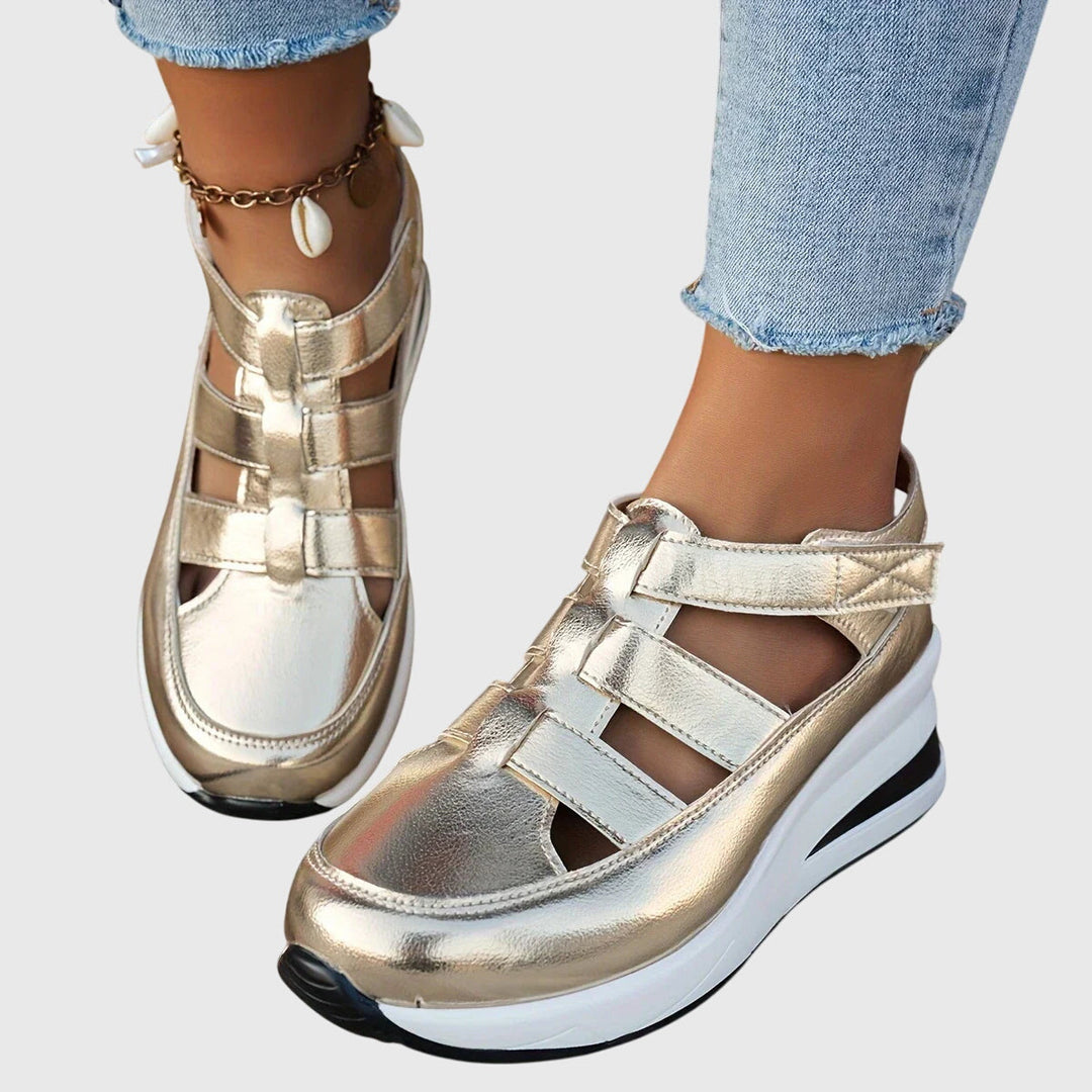 Finnie | Versatile Orthopaedic Sandals